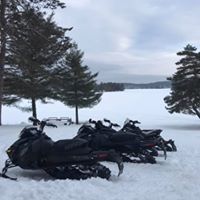 Booker's Clear Lake Cottages logo