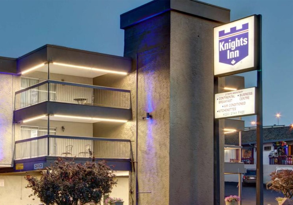 Upper Deck Sports Bar & Grill logo