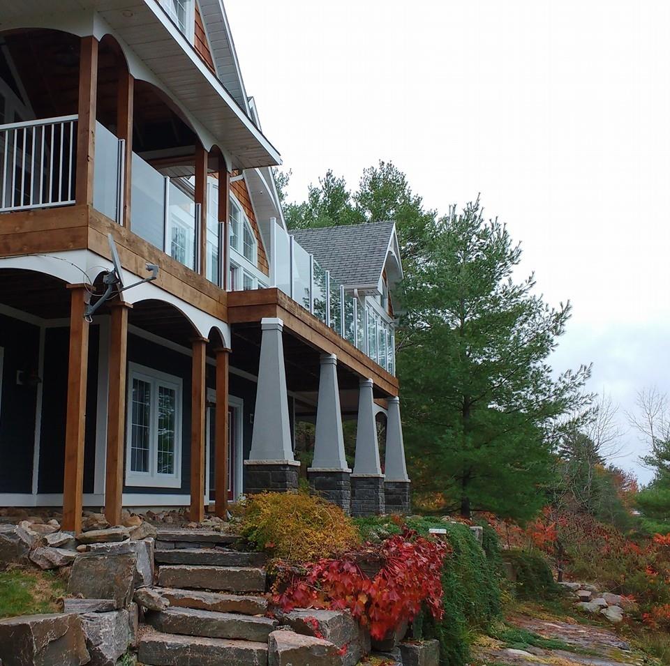 Emslie Contracting Ltd logo